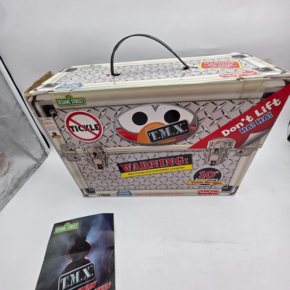 TMX Tickle Me Elmo 10th Anniversary Doll Orig. Box Fischer Price WORKS SEE VIDEO